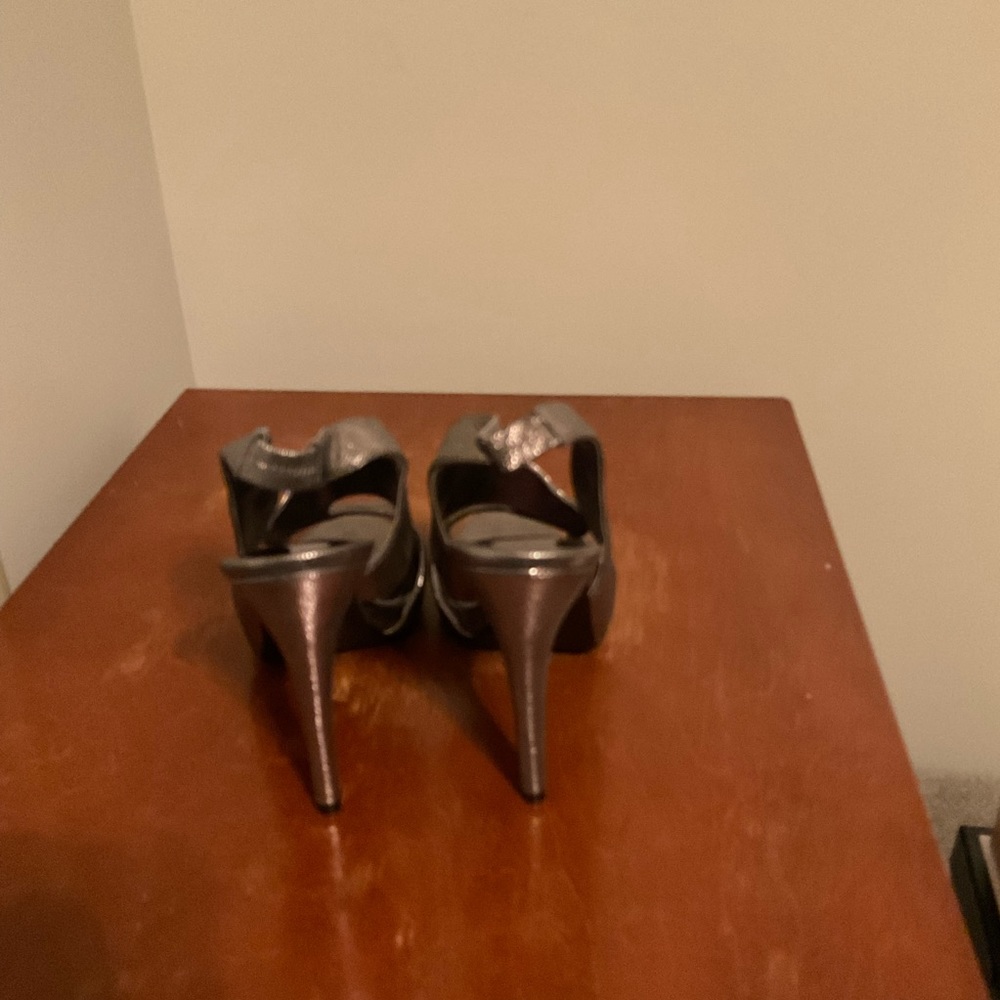 Shoes - Picture 2 of 3